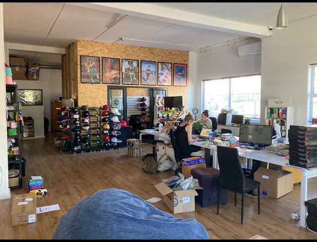 183M² RETAIL RENTED IN WESTLAKE